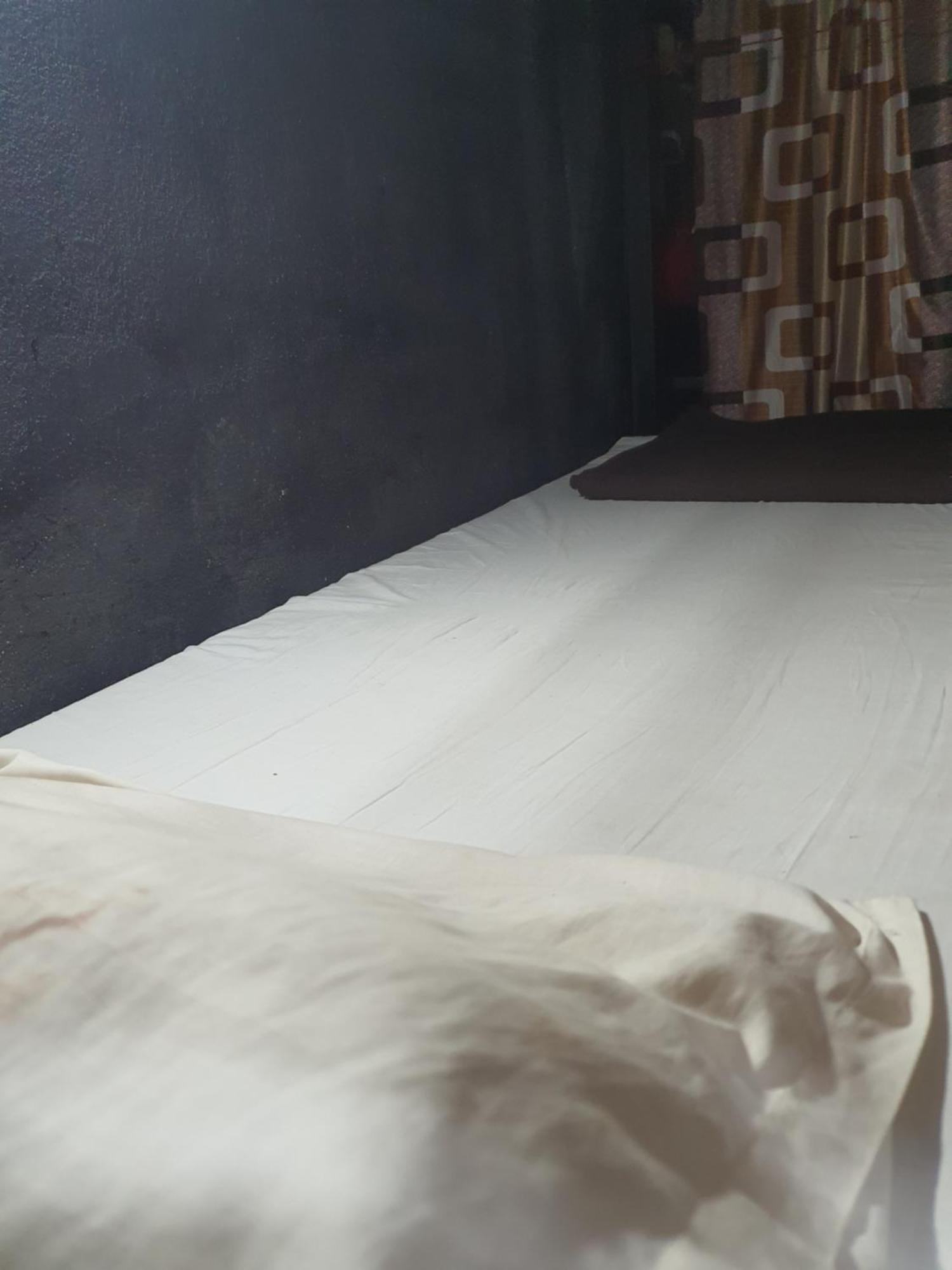 Bapuji Dormitory Hostel Mumbai  Buitenkant foto